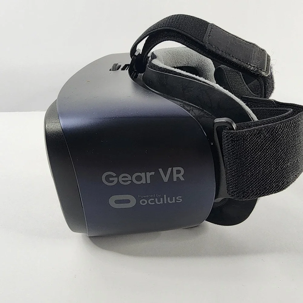 Samsung Gear VR Oculus Headset SM-R323 - Picture 8 of 8